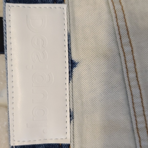 Desigual Women's White and Blue Denim Boyfriend (Sz 32) - Picture 3 of 13